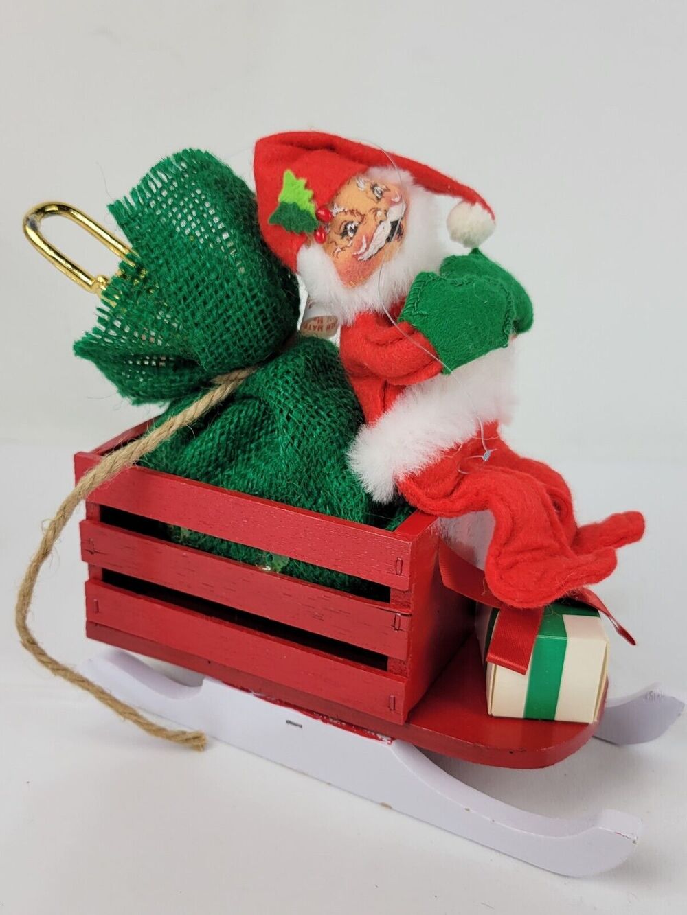 1980 Annalee Mobilitee Santa Wood Sleigh With Gifts, Bag, French Horn HTF